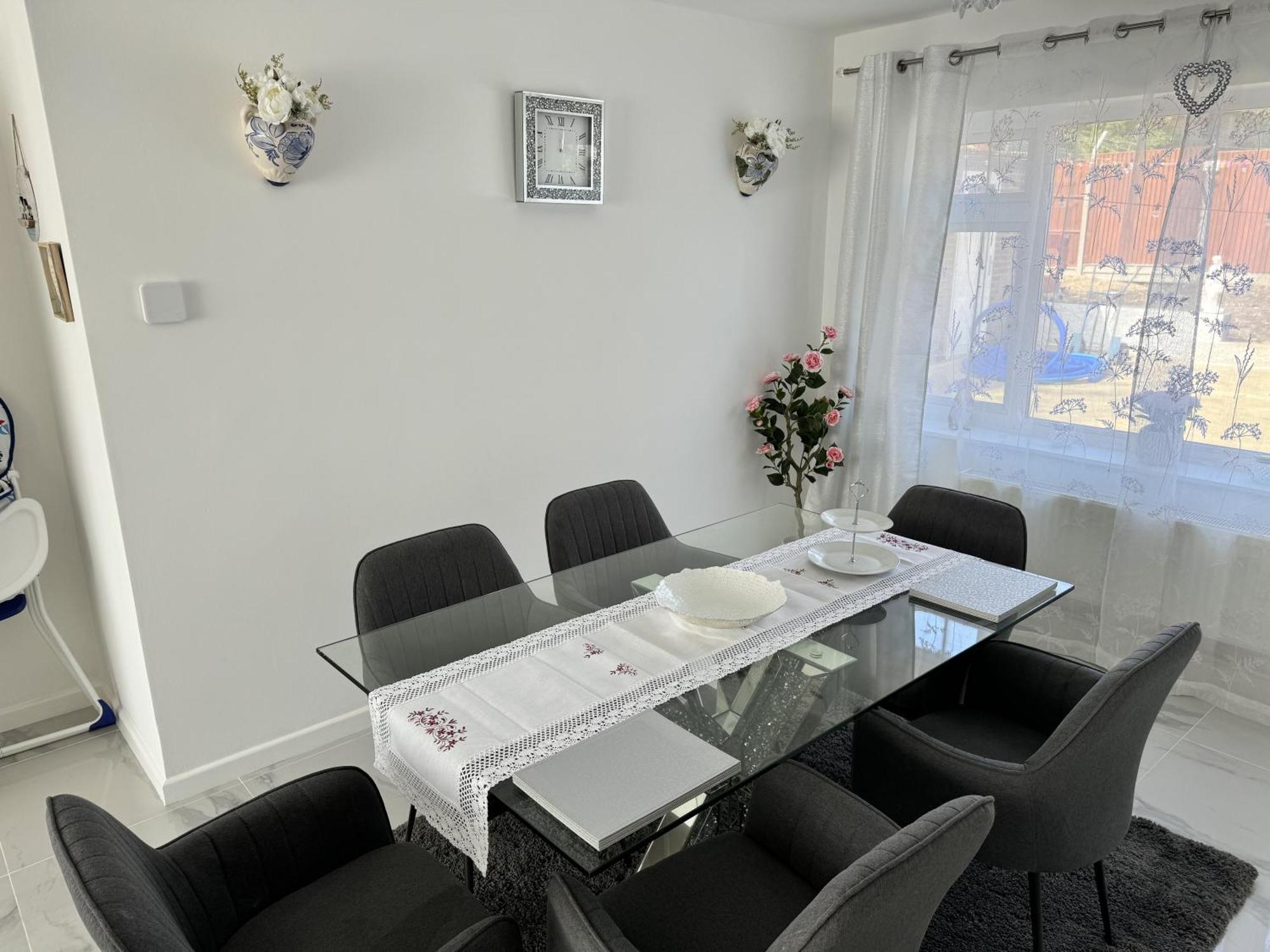 Villa Modern 3-Bed Hideaway Near Westgate With Parking Canterbury Exterior foto