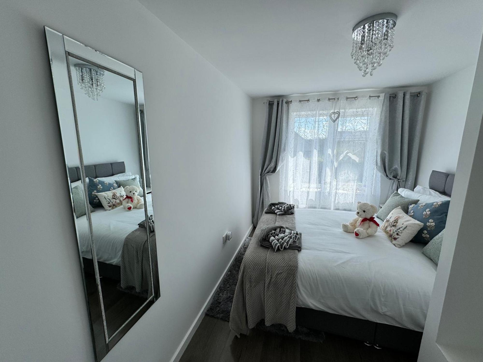 Villa Modern 3-Bed Hideaway Near Westgate With Parking Canterbury Exterior foto
