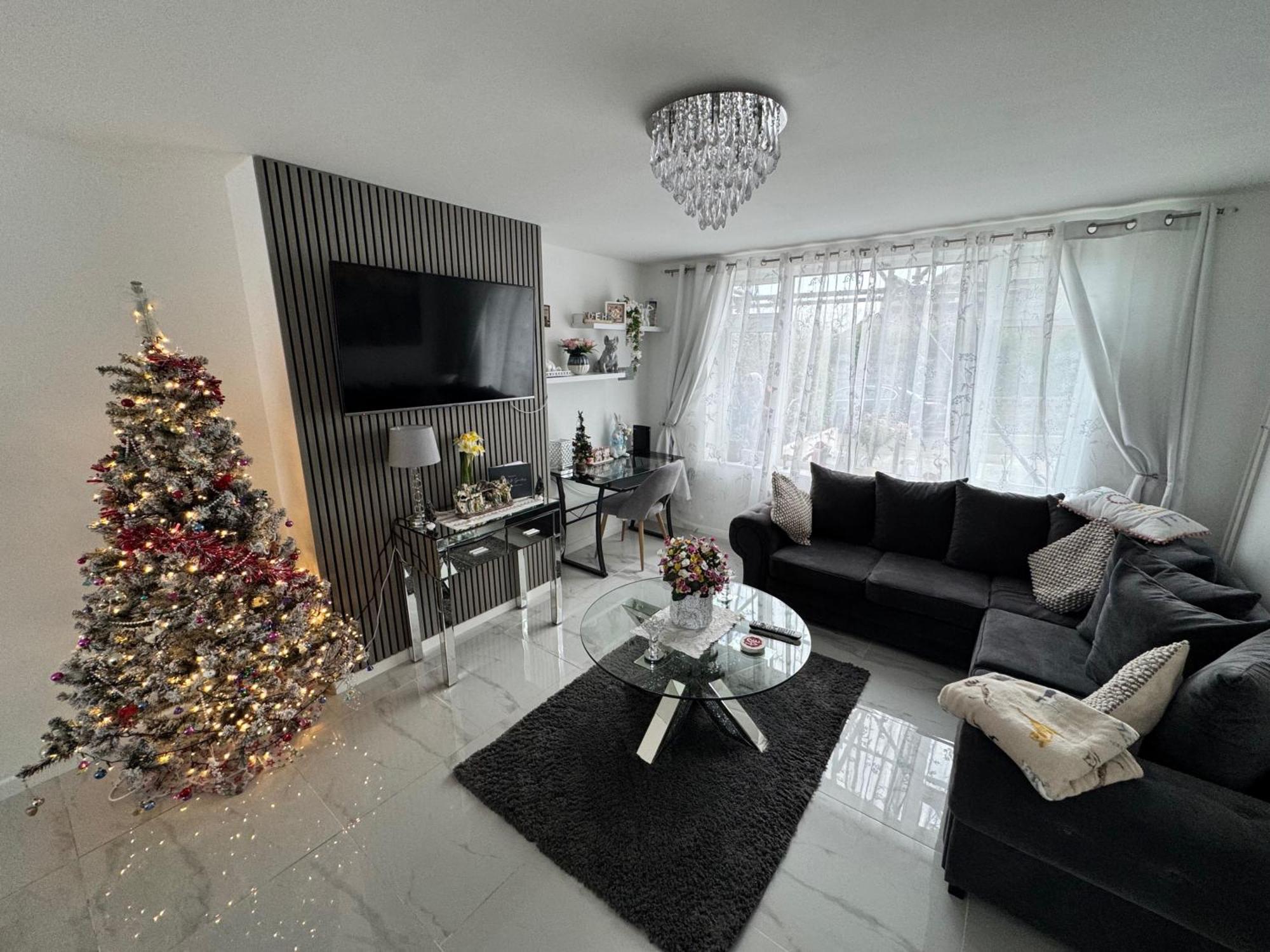 Villa Modern 3-Bed Hideaway Near Westgate With Parking Canterbury Exterior foto